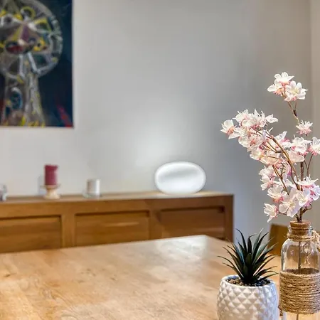 Bedroom 3 - Spacious And Bright - Coliving * 페르네이 볼테르