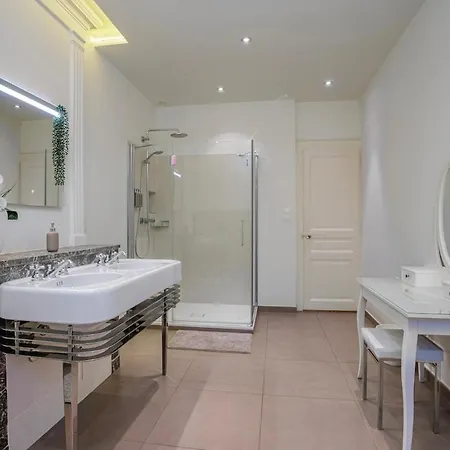 Bedroom 3 - Spacious And Bright - Coliving 아파트